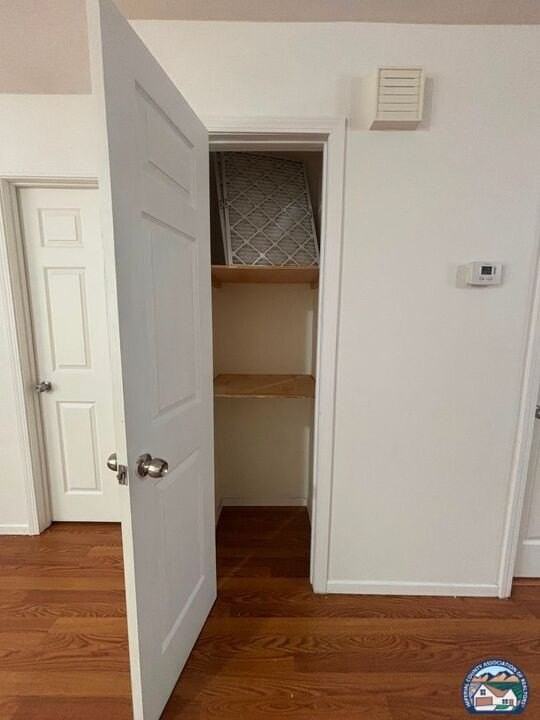 572 Lenrey Ave - Photo 7 of 11