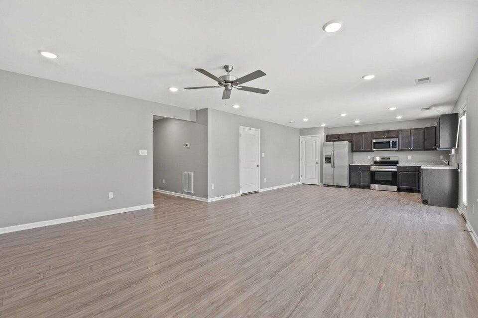 8141 Driftwood Loop - Photo 5 of 19
