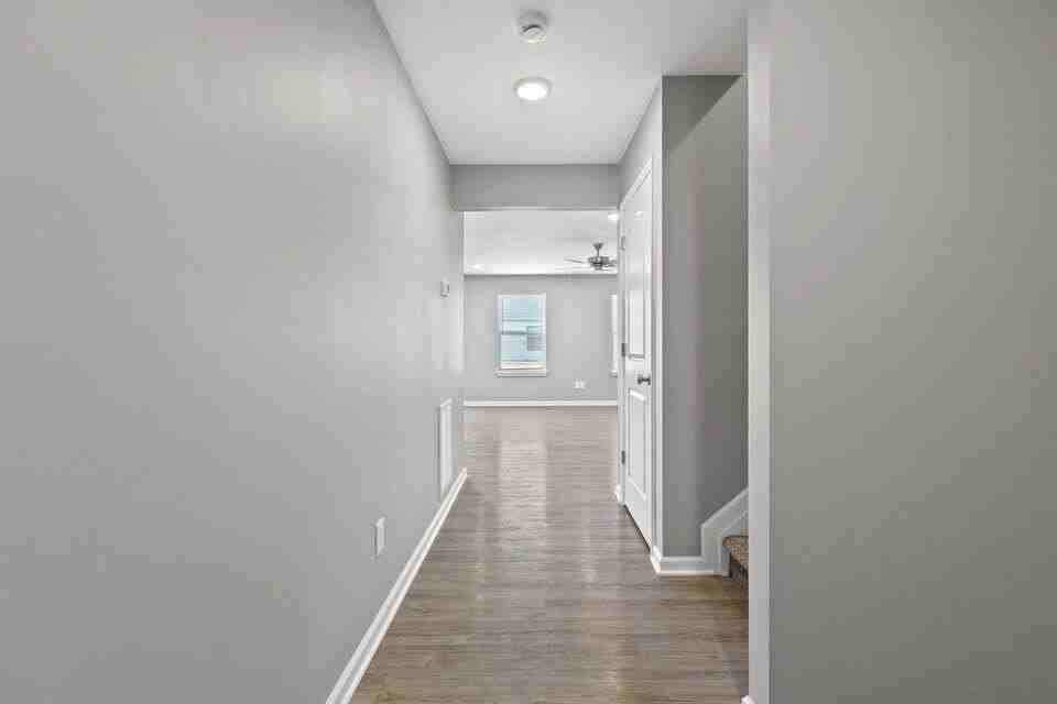 8141 Driftwood Loop - Photo 7 of 19