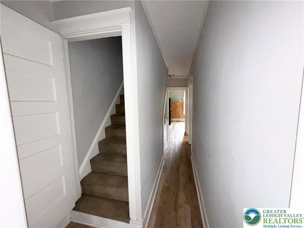 374 8th Ave - Photo 6 of 11