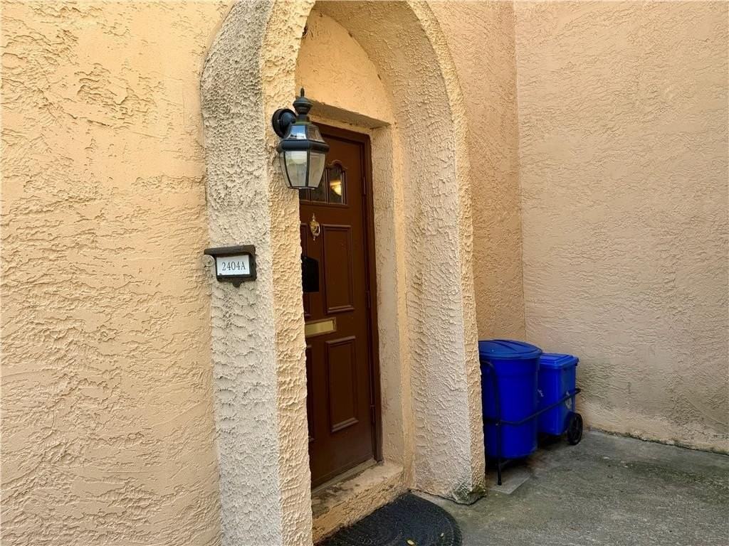 2402 Woodstock Dr #A - Photo 3 of 19