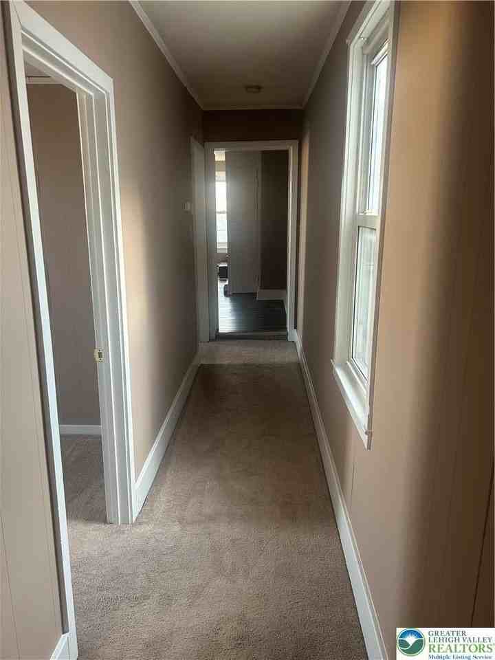 112 Coplay St #2ndFL - Photo 3 of 9