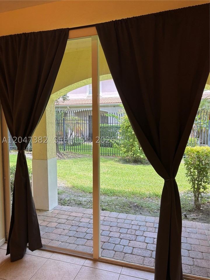 2549 Sw 83rd Ter #105 - Photo 5 of 19