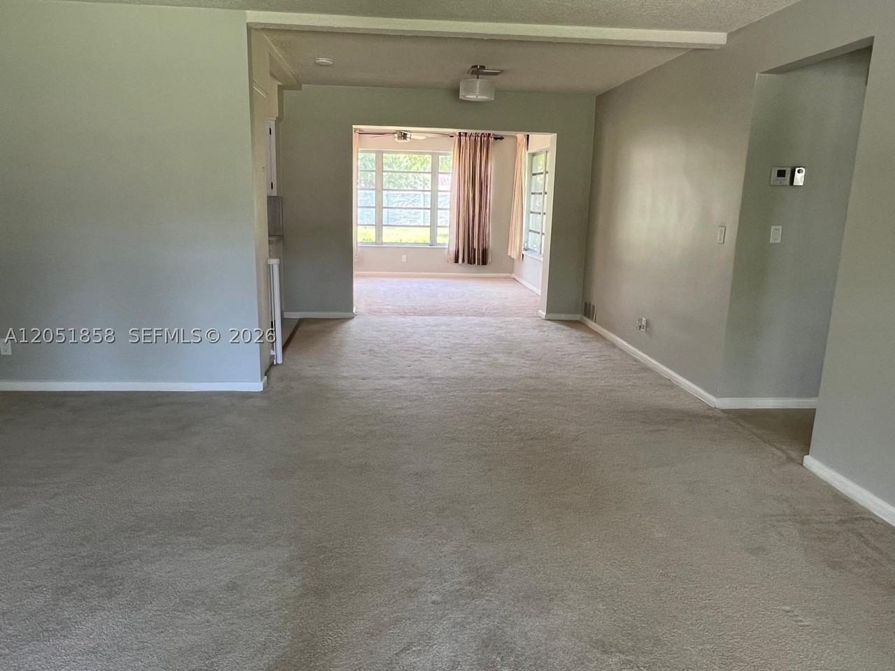5637 Jefferson St - Photo 5 of 22