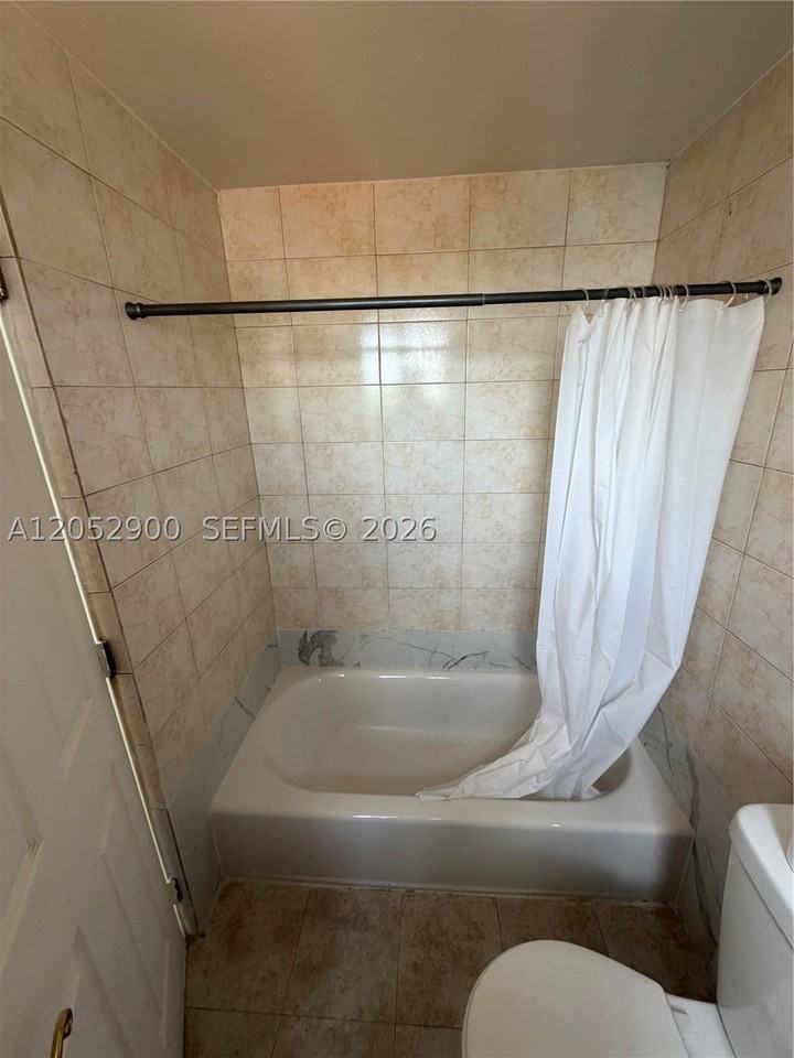6767 Indian Creek Dr #3B - Photo 5 of 8