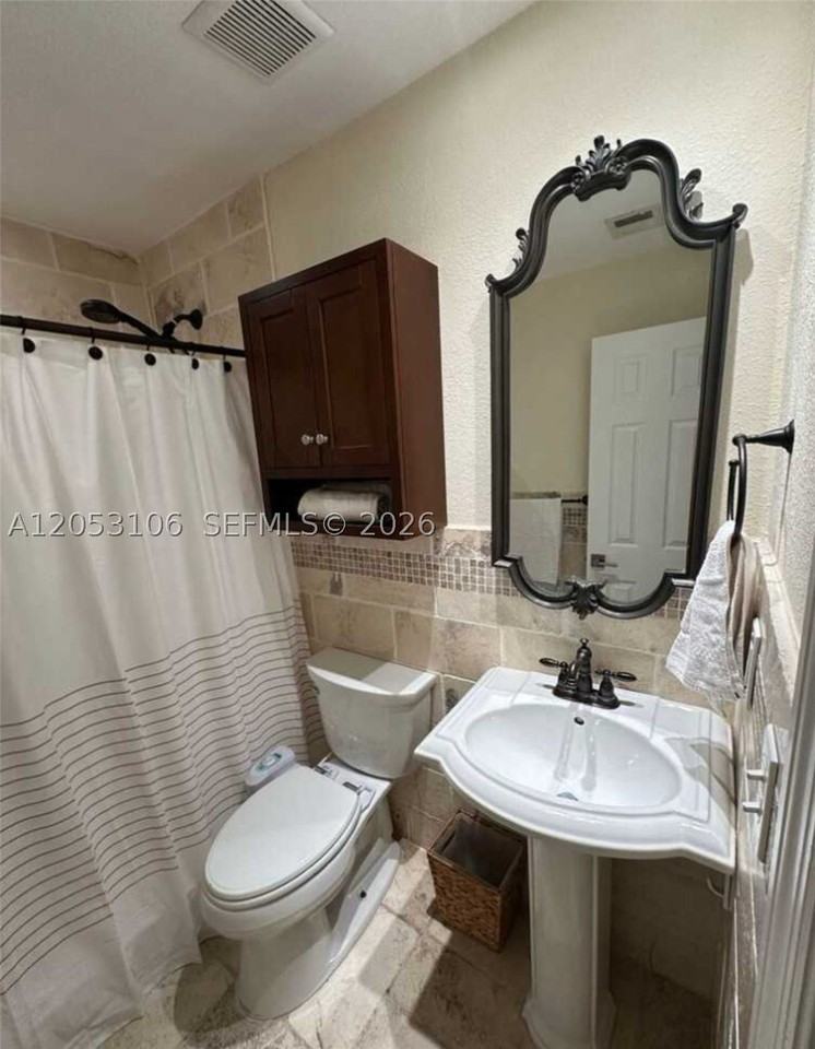 14847 Sw 110th Ter #B - Photo 3 of 6