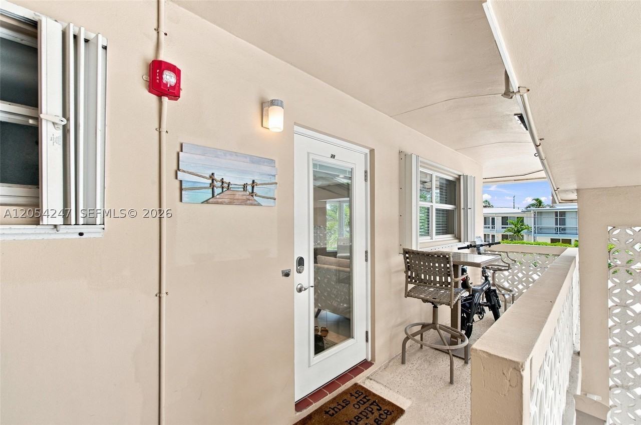 3216 Se 12th St #28 - Photo 4 of 25