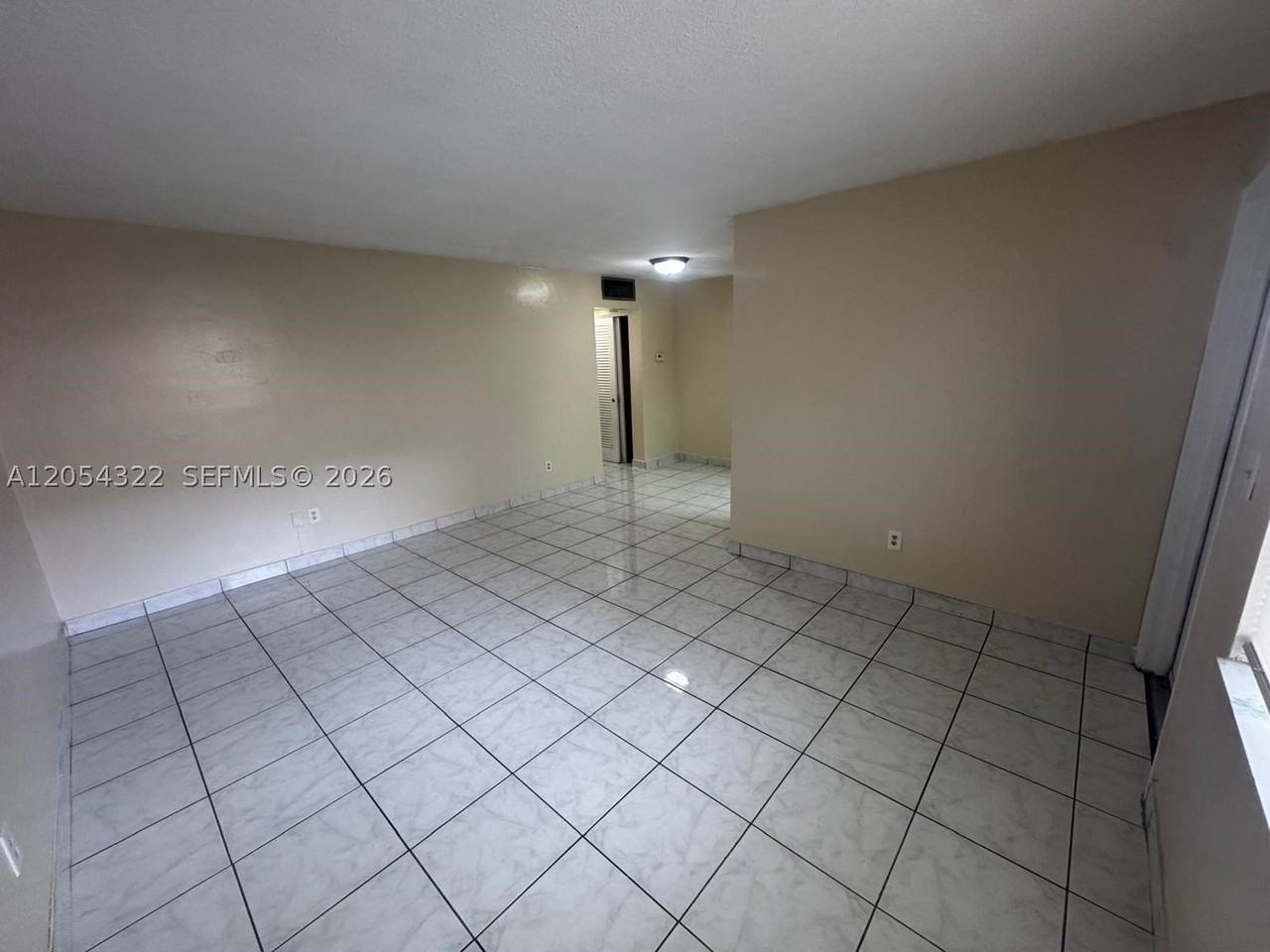 1832 Madison St #102 - Photo 3 of 12