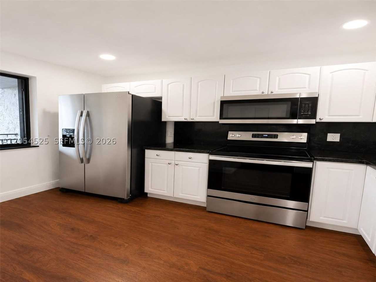 16571 Blatt Blvd #203 - Photo 7 of 50