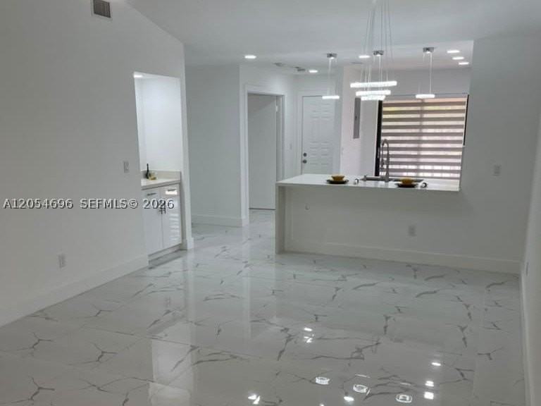400 Club Cir #202 - Photo 6 of 17
