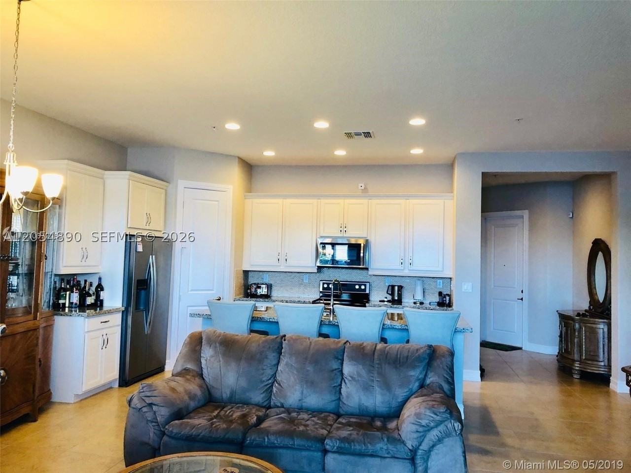 1409 Sw 113th Ave - Photo 3 of 25