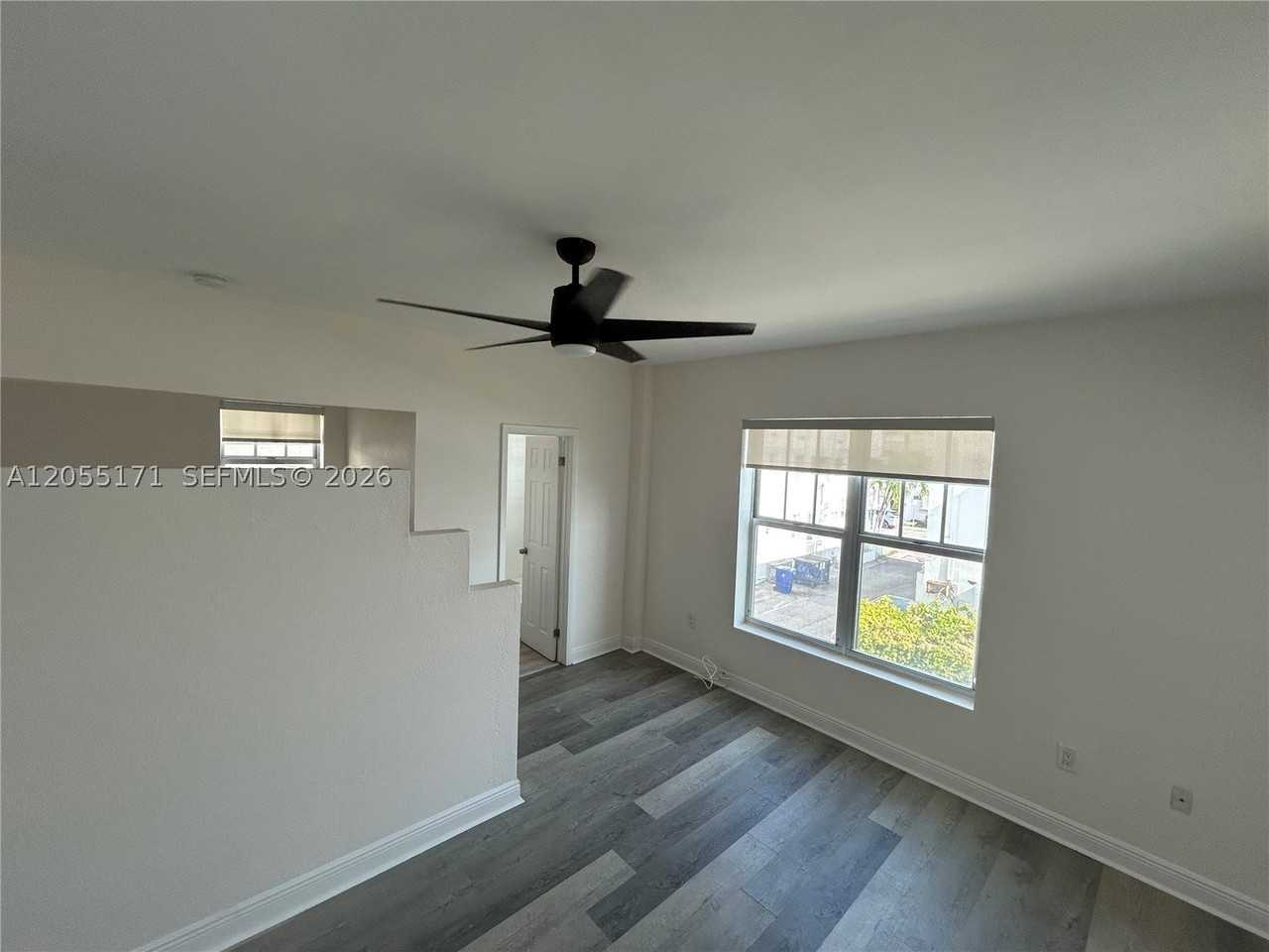 1017 Jefferson Ave #204 - Photo 3 of 10