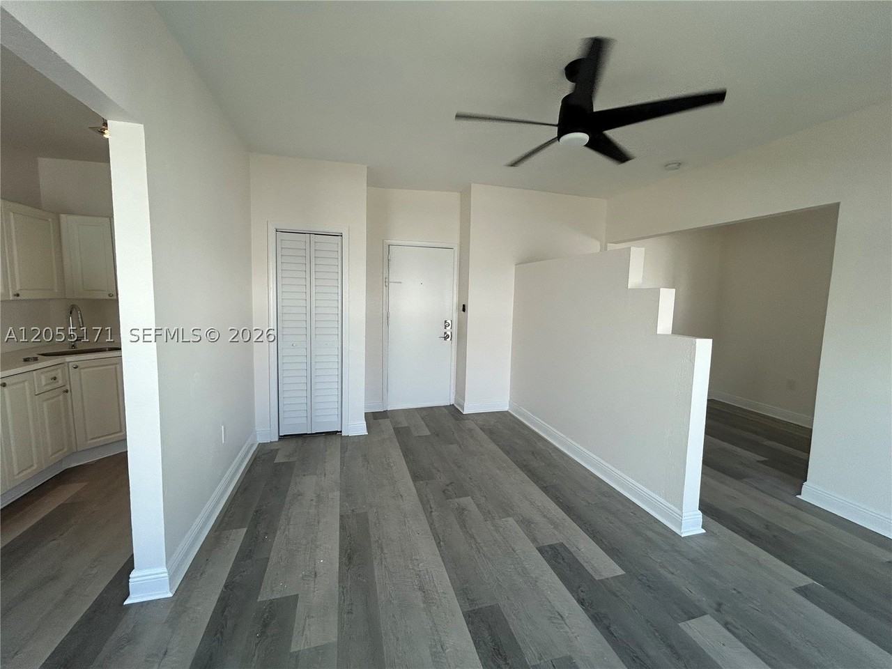 1017 Jefferson Ave #204 - Photo 7 of 10