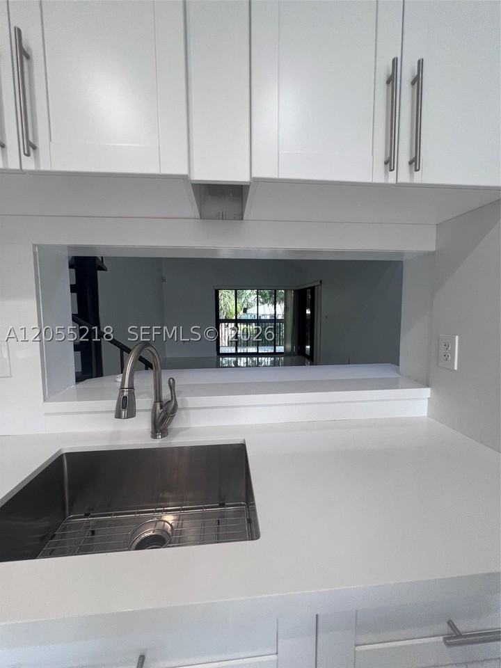 13056 Sw 88th Ln #B206 - Photo 4 of 22