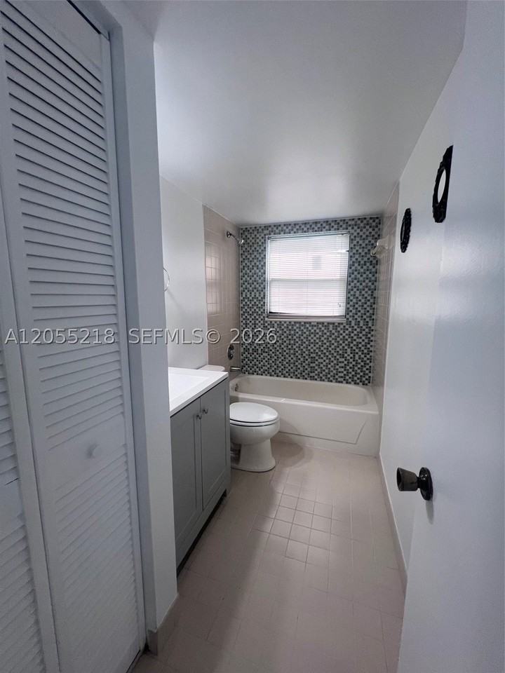 13056 Sw 88th Ln #B206 - Photo 7 of 22