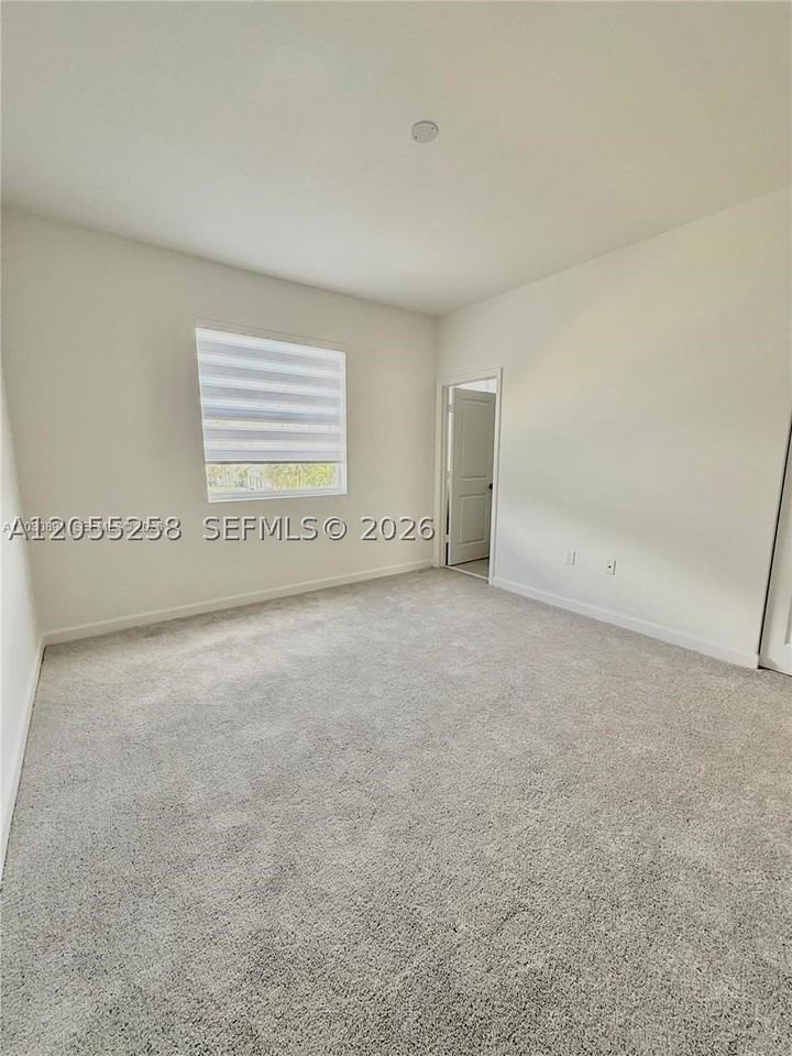 26865 Sw 121st Ave - Photo 6 of 13