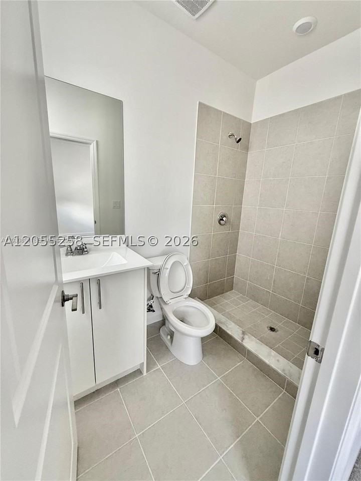 26865 Sw 121st Ave - Photo 7 of 13