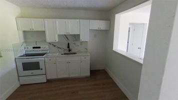 featured image of 2660 Palm Ave #1
