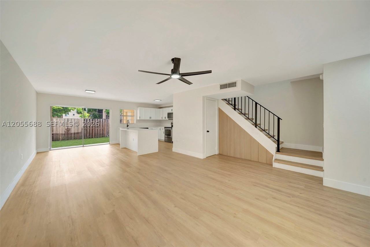 8769 Sw 137th Ave #8769 - Photo 7 of 38