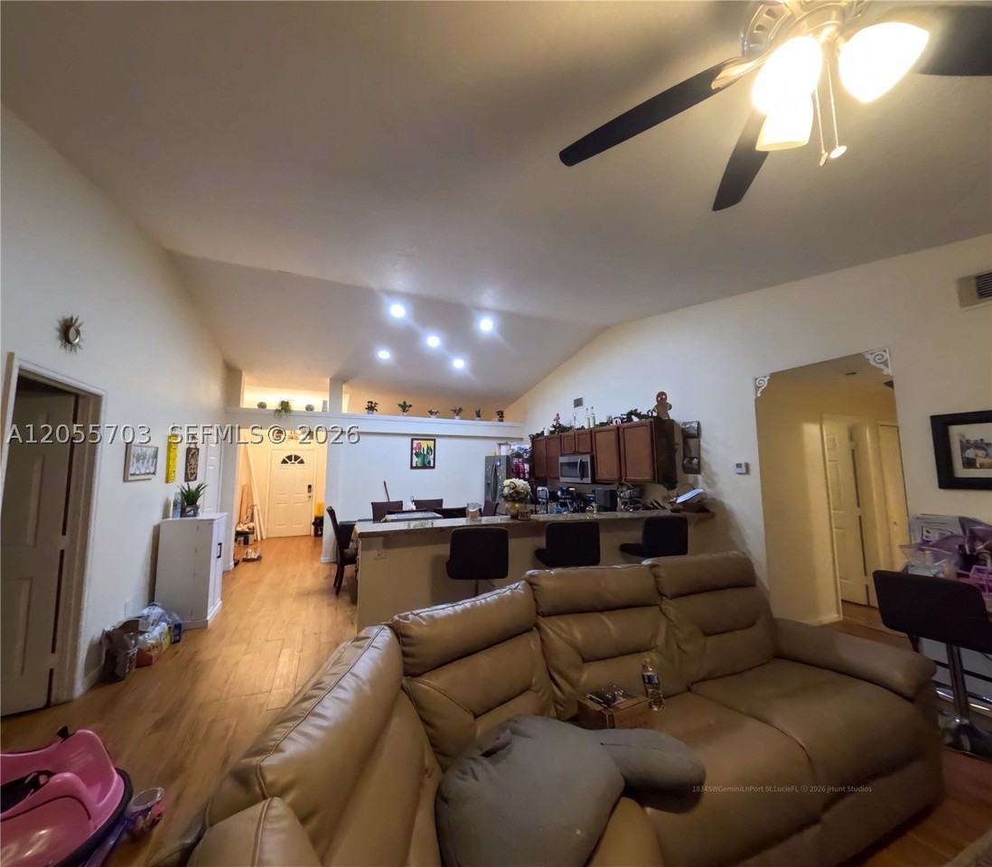 1834 Sw Gemini Ln - Photo 5 of 50