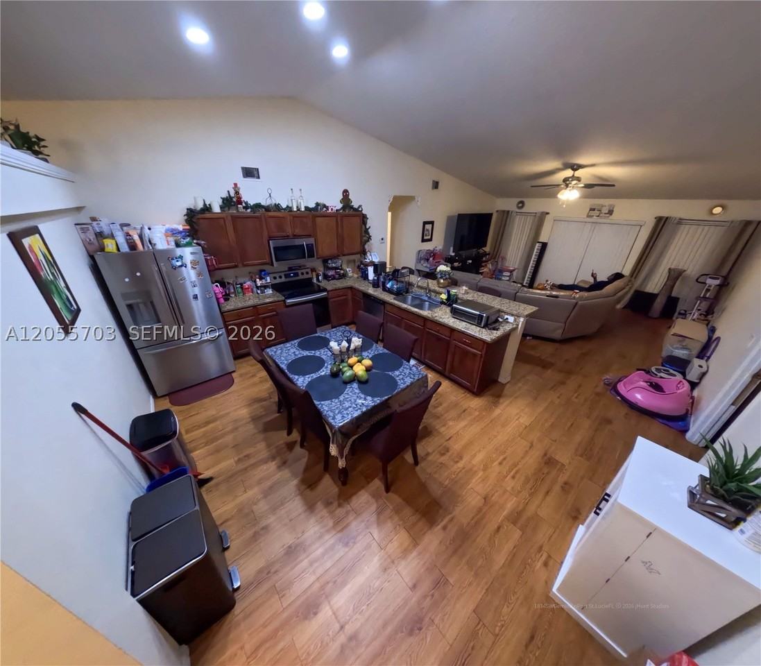 1834 Sw Gemini Ln - Photo 7 of 50