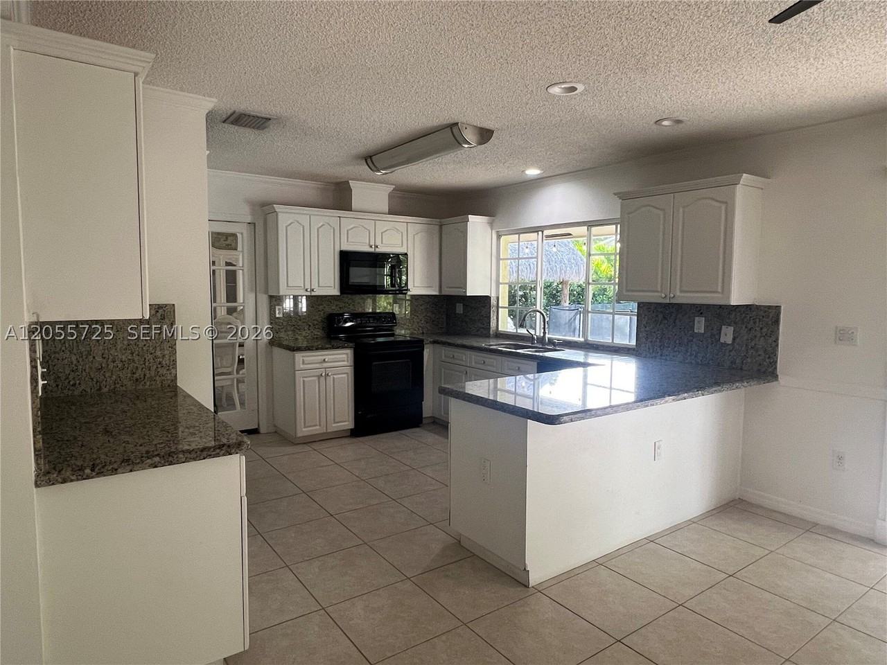 14131 Sw 146th Ter - Photo 6 of 24