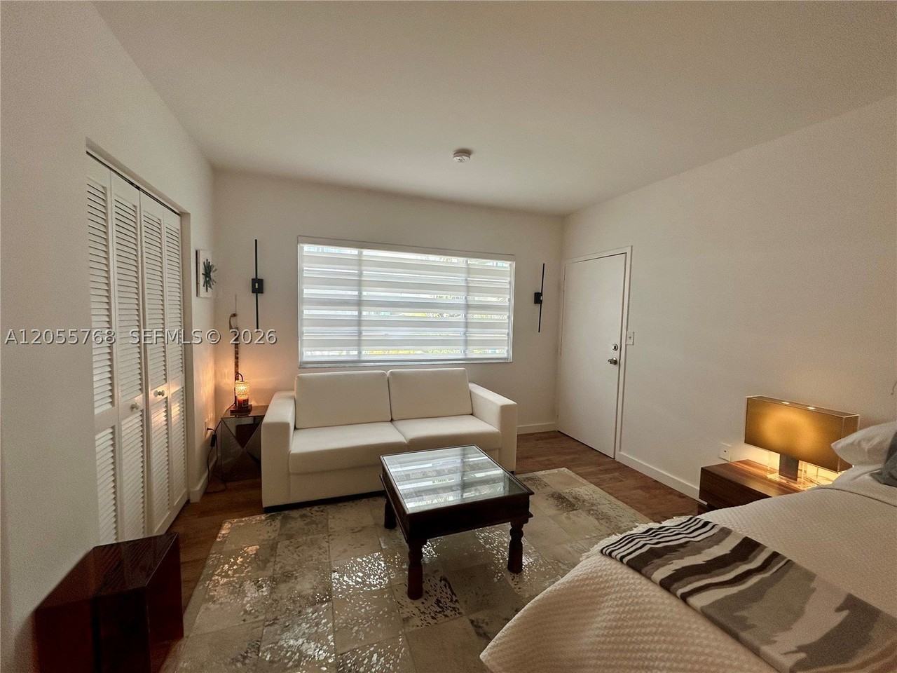 345 Collins Ave #4 - Photo 5 of 8
