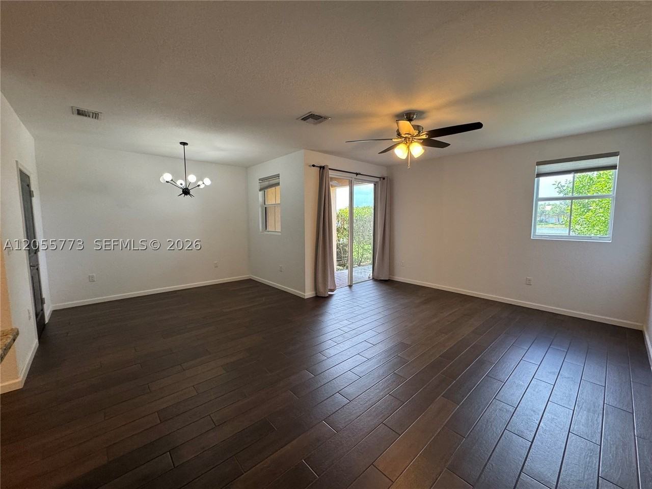 2373 Se 14th St #2373 - Photo 4 of 37