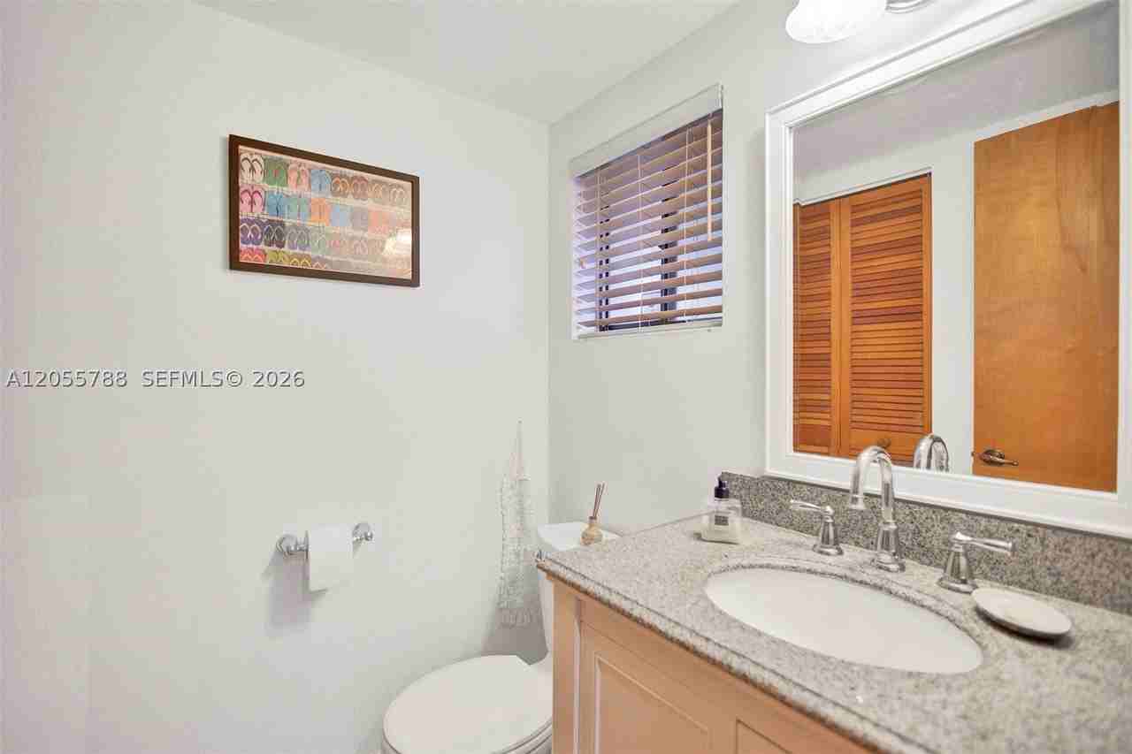 12471 Nw 3rd St #D2 - Photo 4 of 38