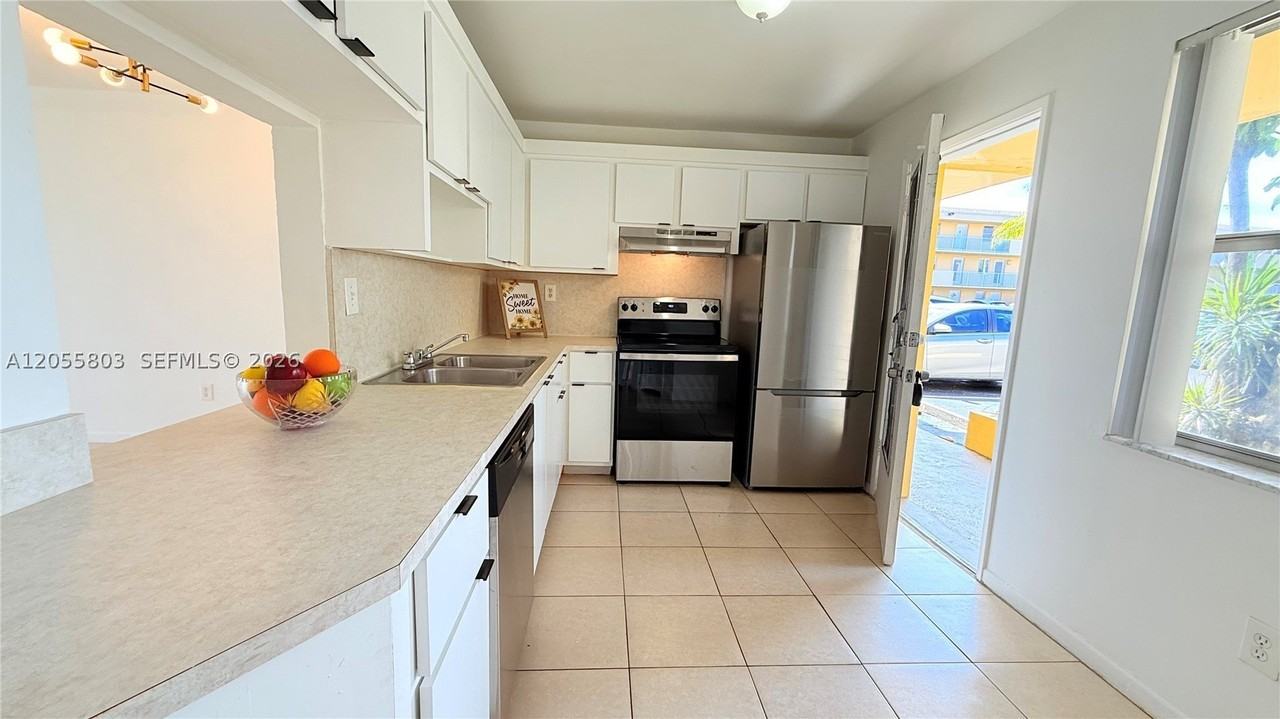 1302 Ne 191st St #A118 - Photo 3 of 29