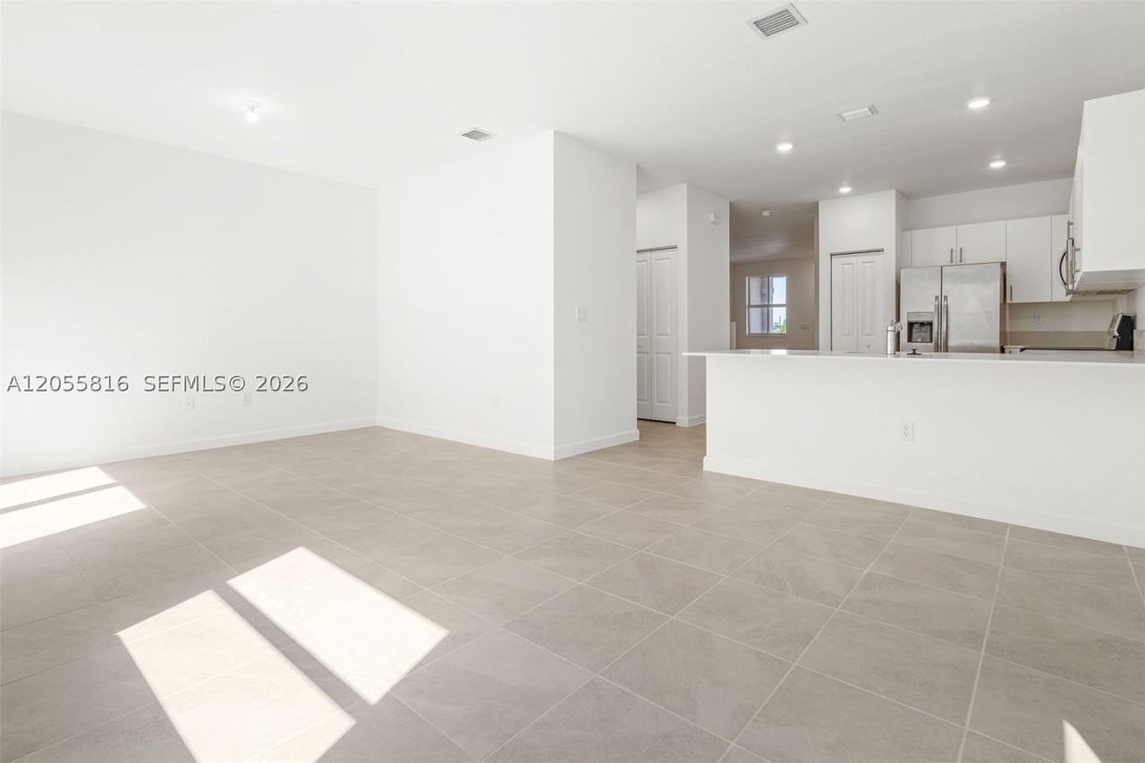 2623 Se 25th Ter - Photo 6 of 27