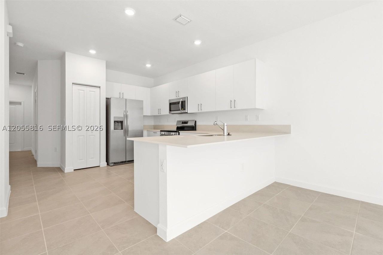 2623 Se 25th Ter - Photo 7 of 27