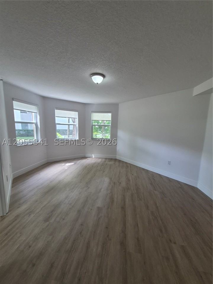 771 N Pine Island Rd #106 - Photo 5 of 27