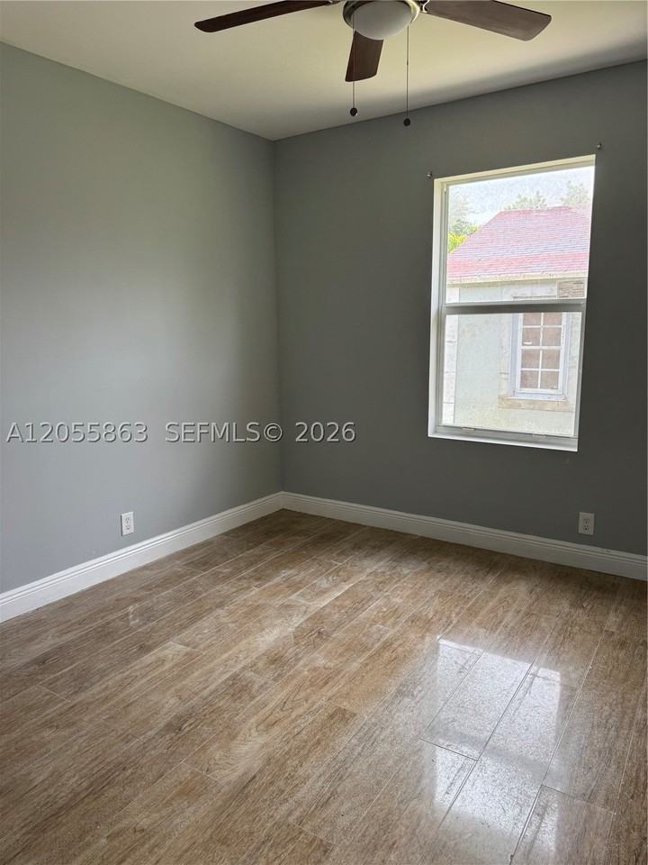 9512 Nw 4th Ave #1 - Photo 6 of 16