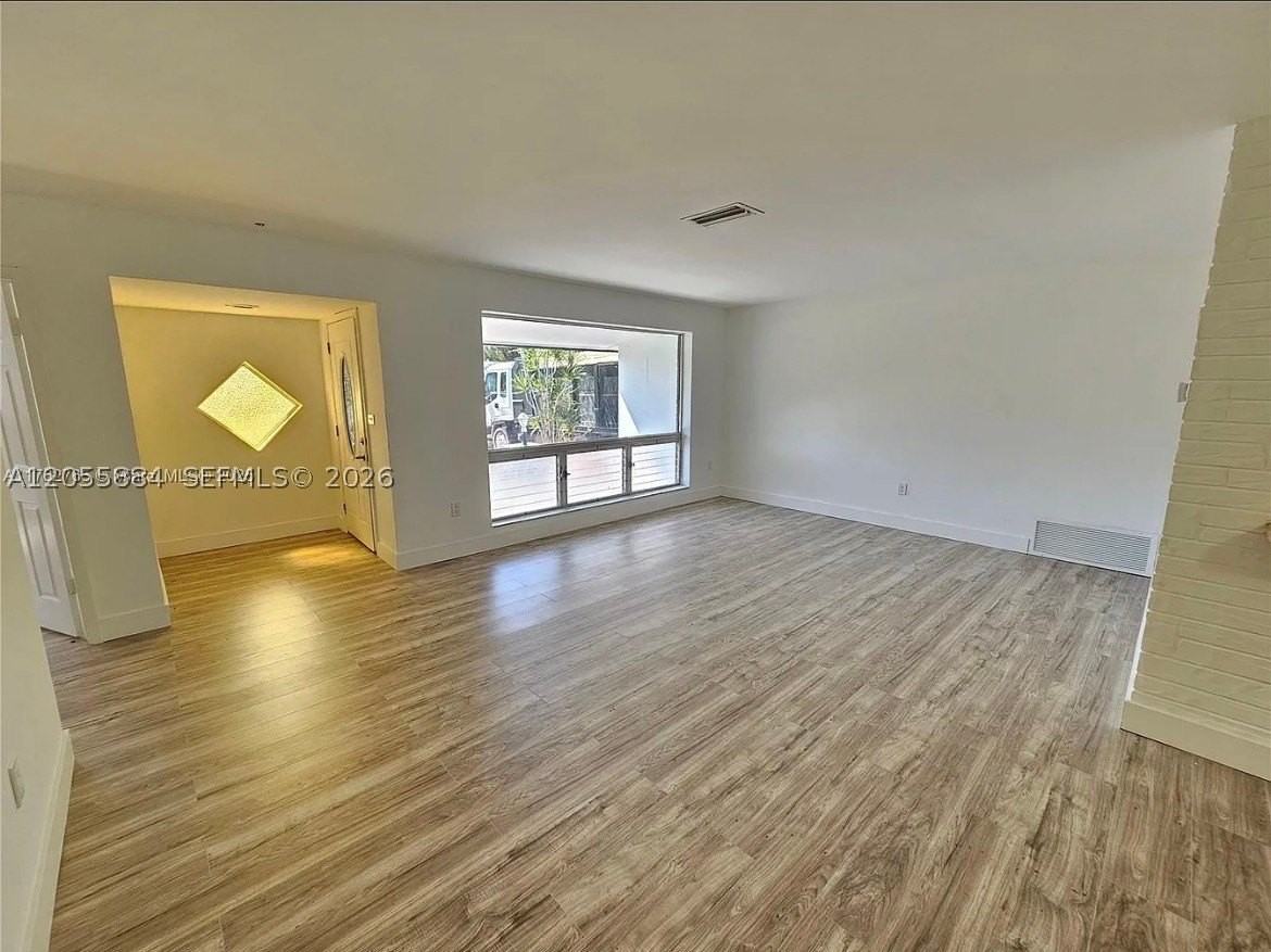7251 Harbour Blvd #0 - Photo 3 of 12