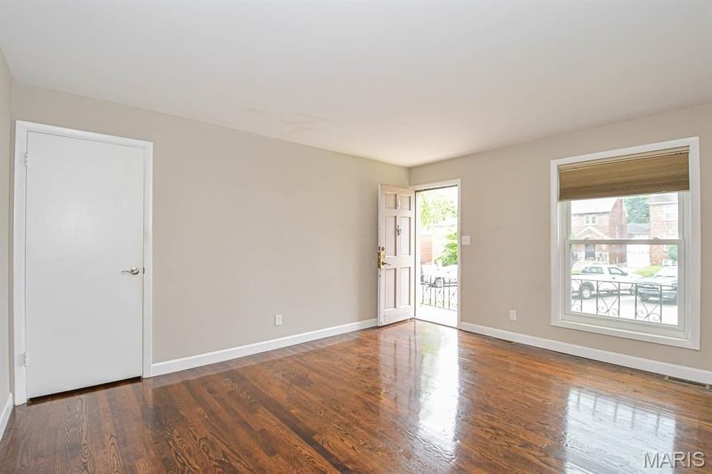 7359 Balson Ave - Photo 2 of 30
