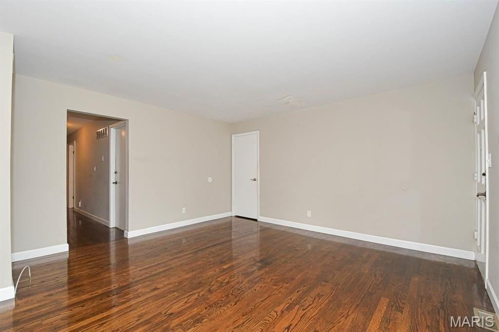 7359 Balson Ave - Photo 6 of 30
