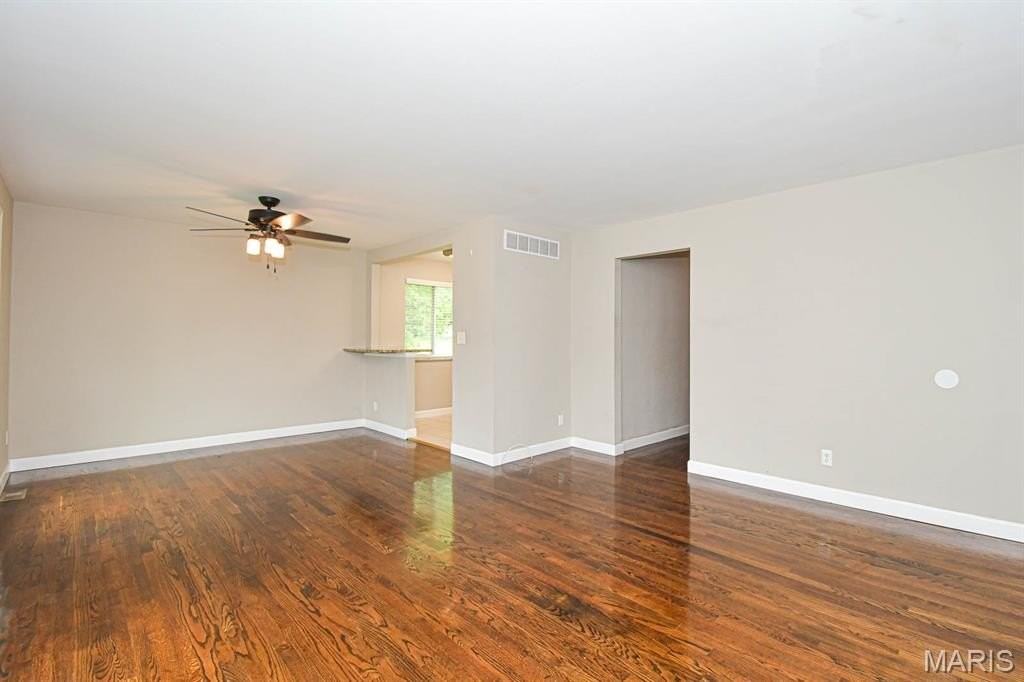 7359 Balson Ave - Photo 7 of 30