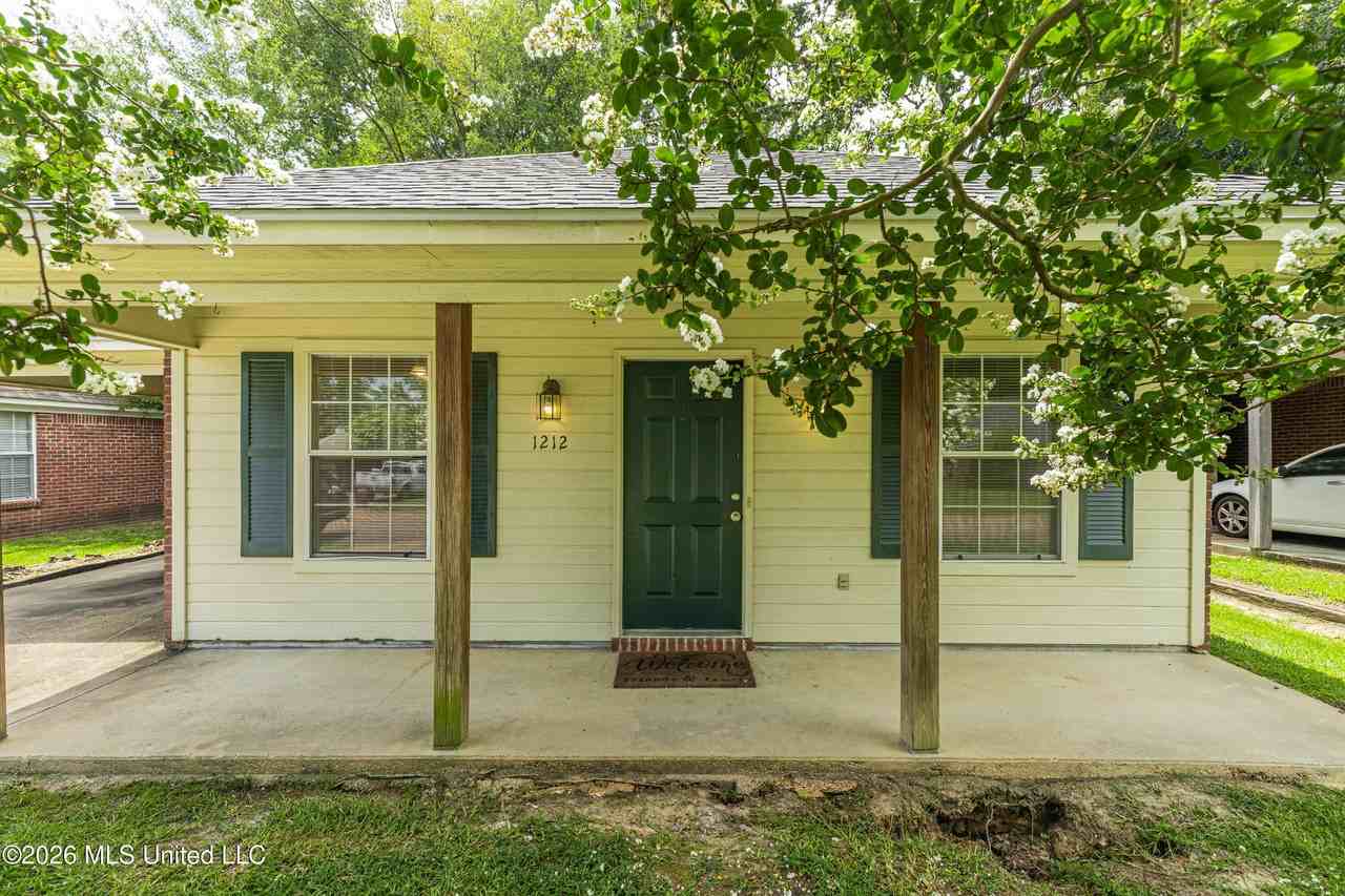 1212 Barnett Bend Cir