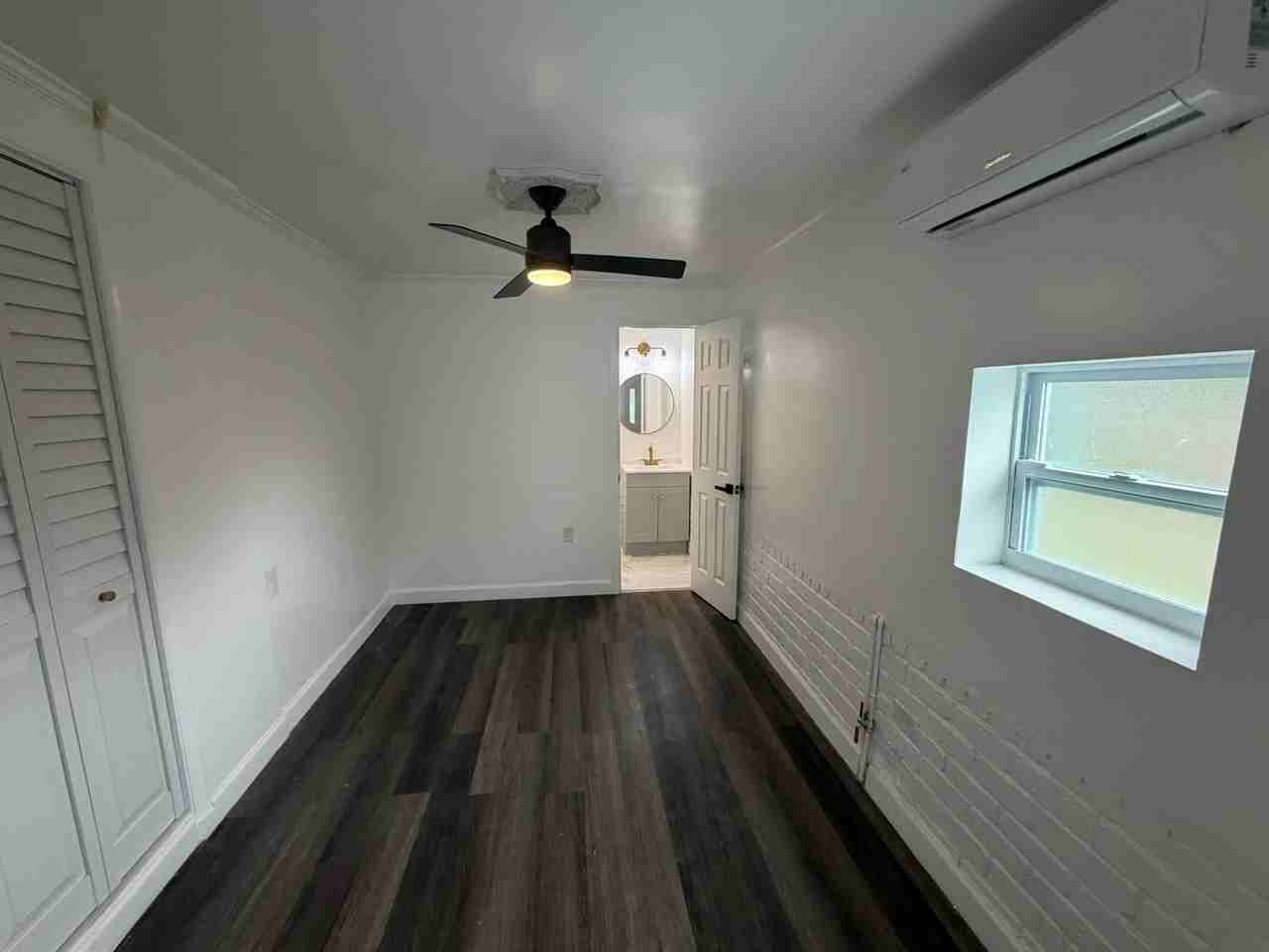 Ne 7th Ave - Photo 5 of 8
