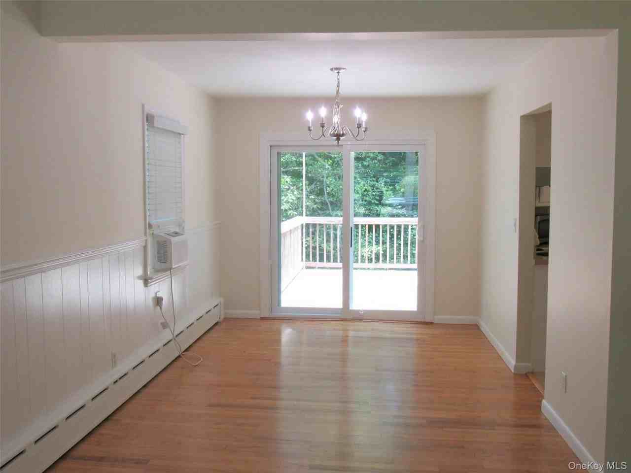 14 Piney Point Ave - Photo 6 of 25