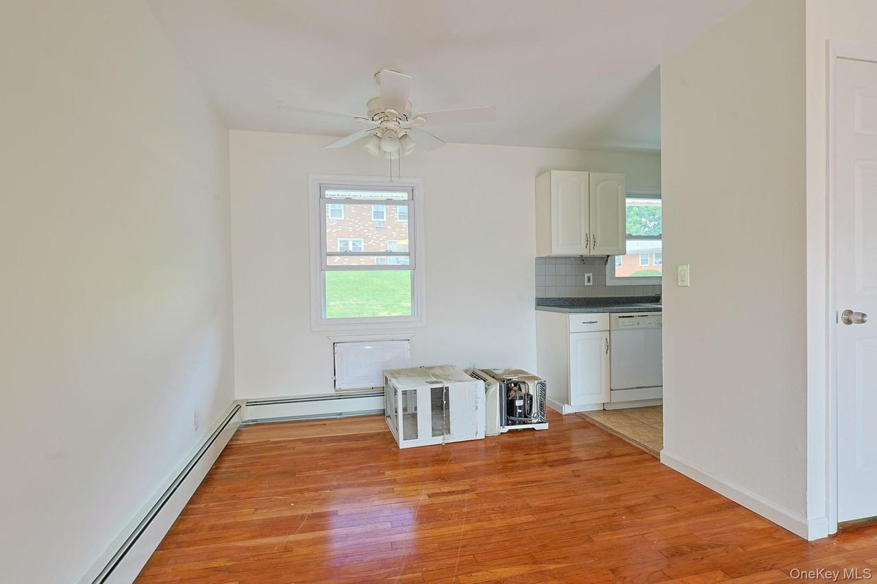 6 Alpine Dr #E - Photo 2 of 13