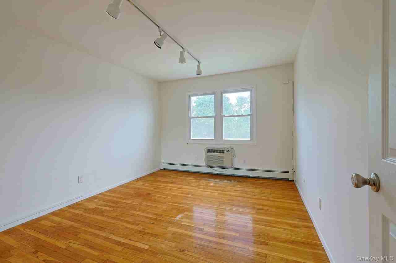 6 Alpine Dr #E - Photo 6 of 13