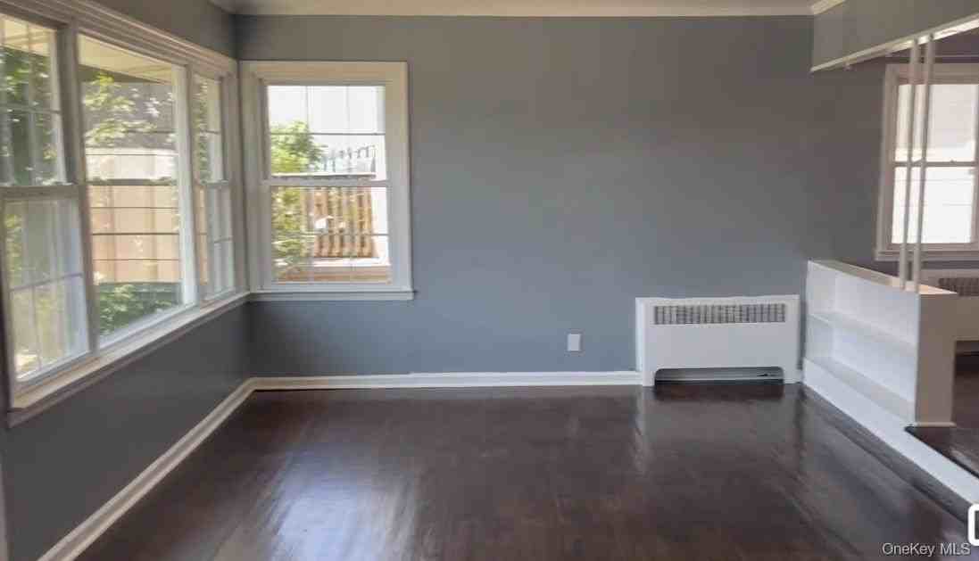 731 E Walnut St #2ndFL - Photo 4 of 15