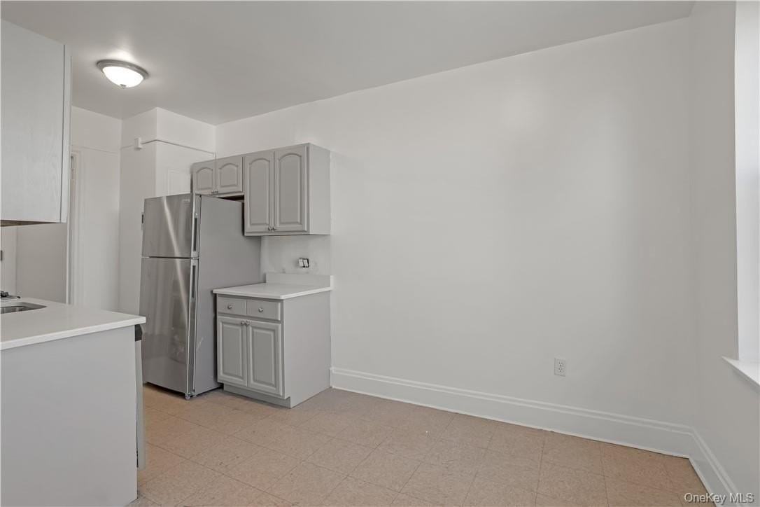 254 Martine Ave #3C - Photo 5 of 19