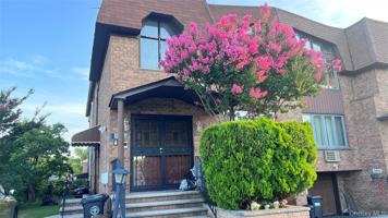 featured image of 1907 Clintonville St #2FL
