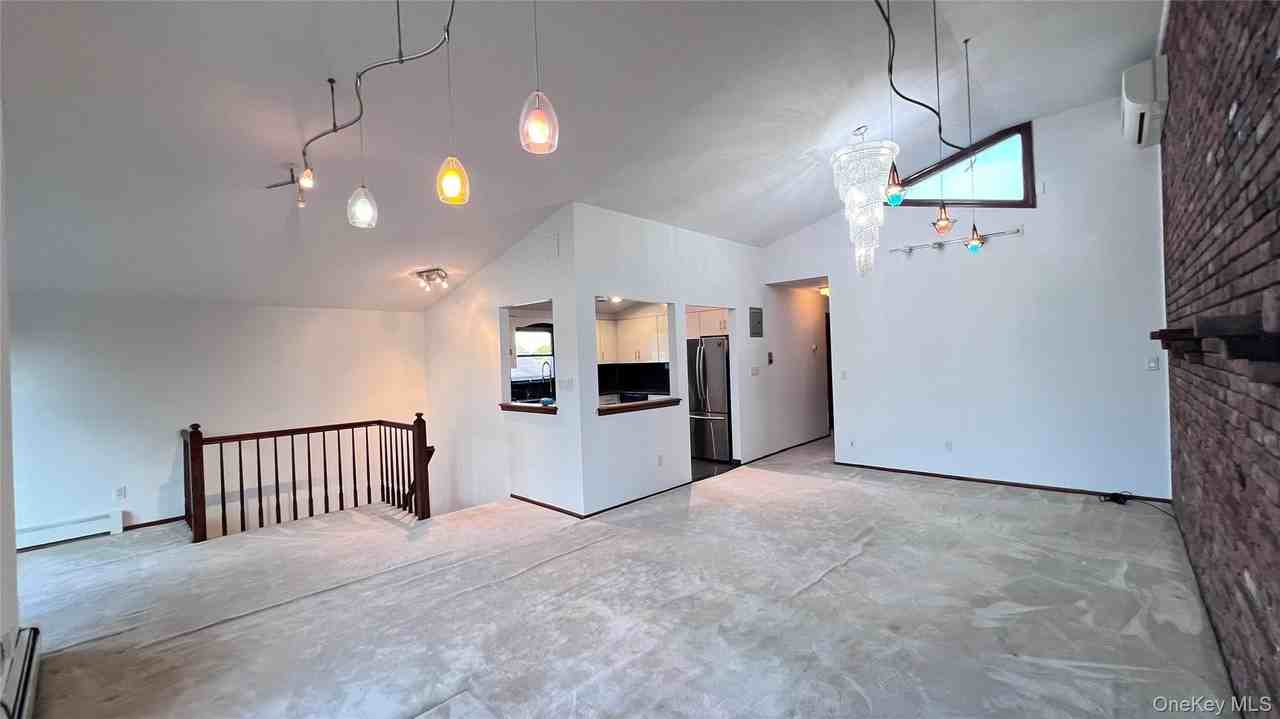 1907 Clintonville St #2FL - Photo 4 of 12