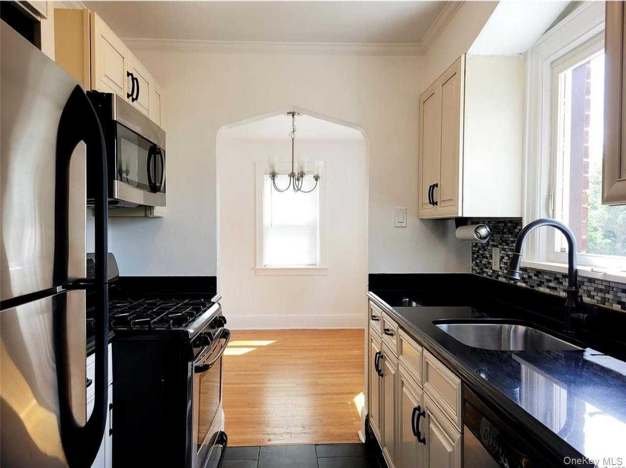 19 Poppy Ave - Photo 5 of 13