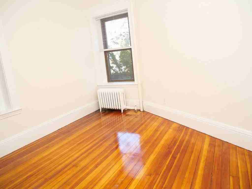 1378 Beacon St #10 - Photo 4 of 7