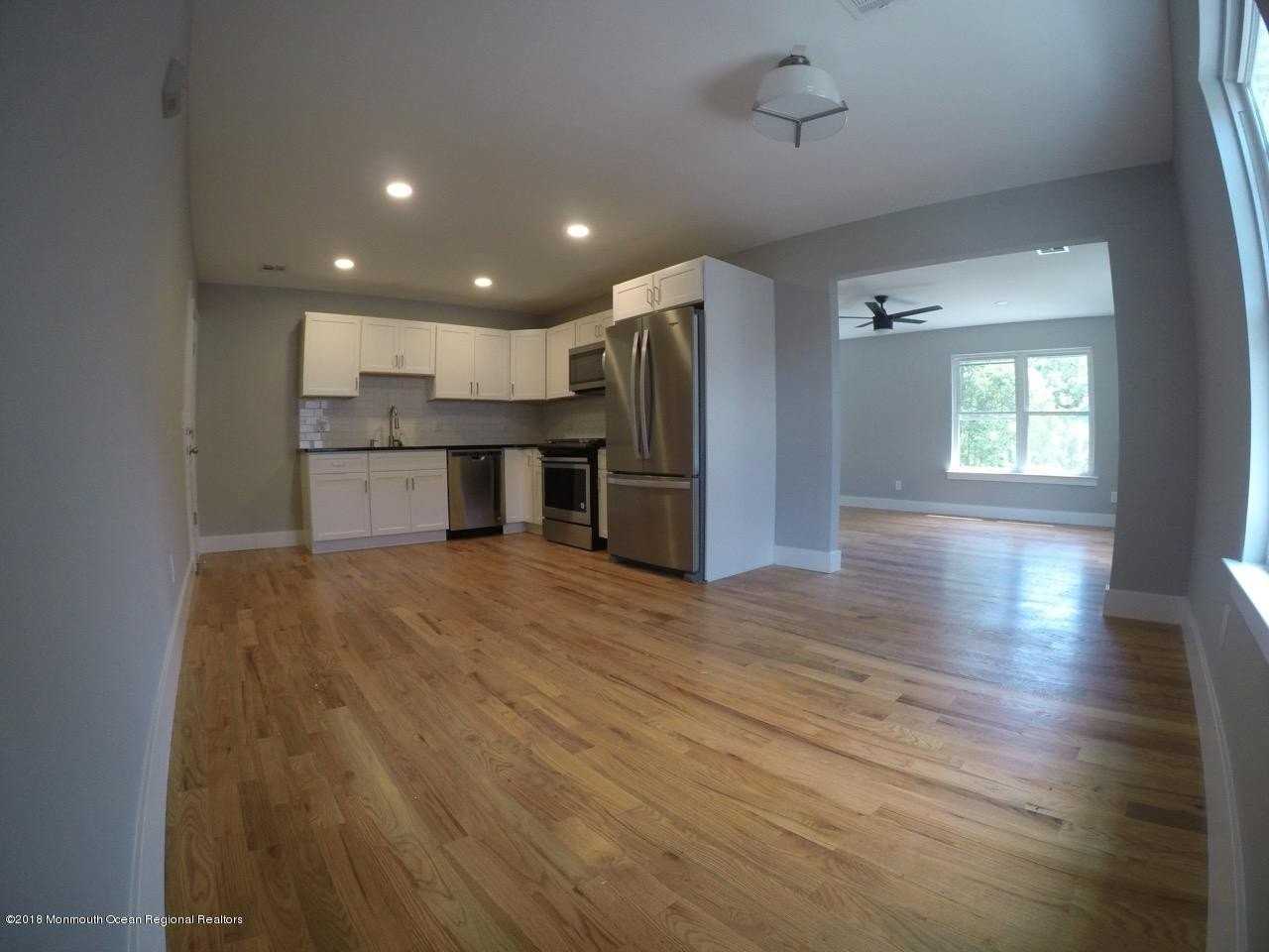 517 Asbury Ave #C - Photo 3 of 18